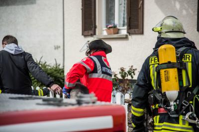 Schorndorf-Weiler: Feuerwehr rettet Hund und Kleintiere aus Brandwohnung im Dachgeschoss